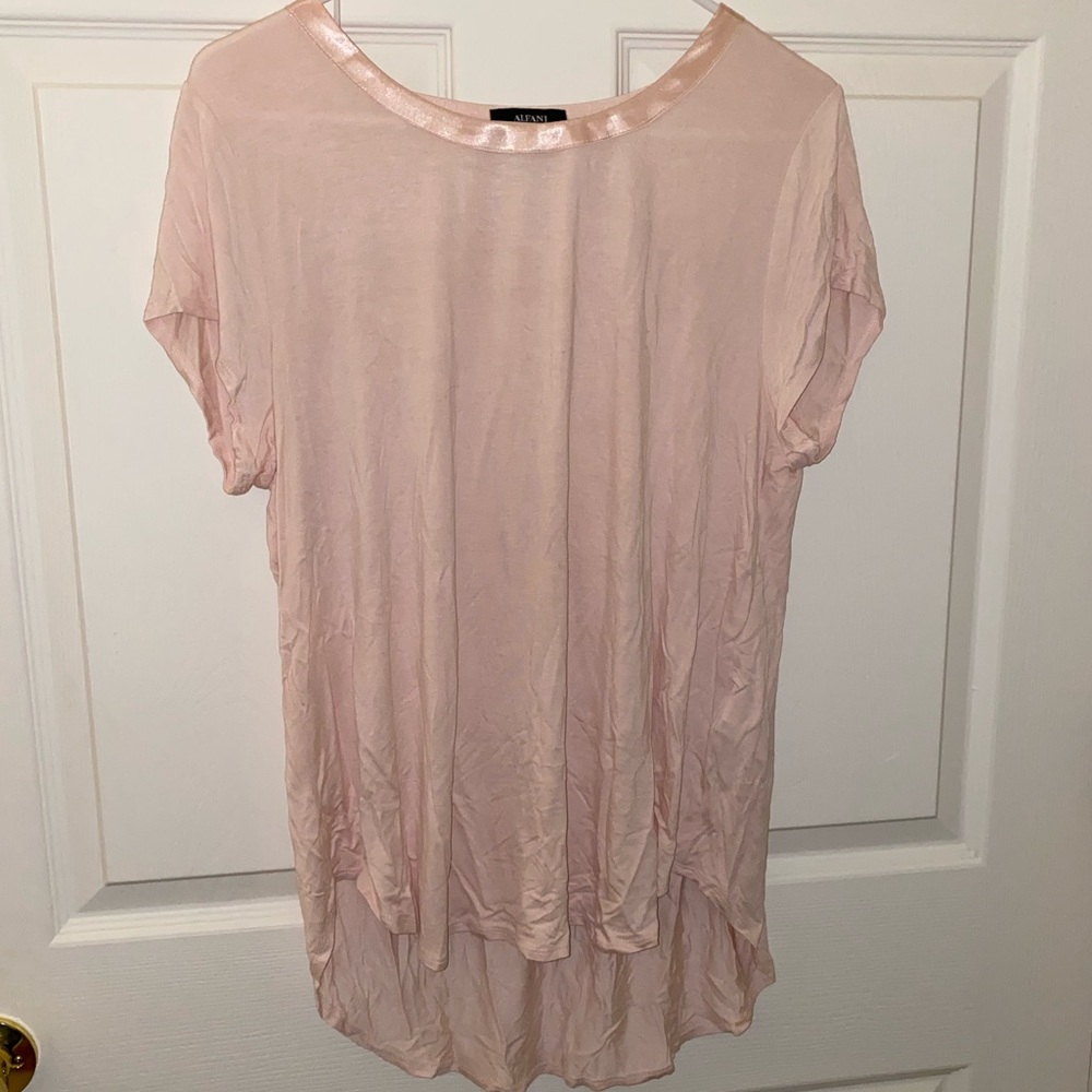 Alfani Women’s T-shirt                           ⭐️Bundle 2/$10⭐️